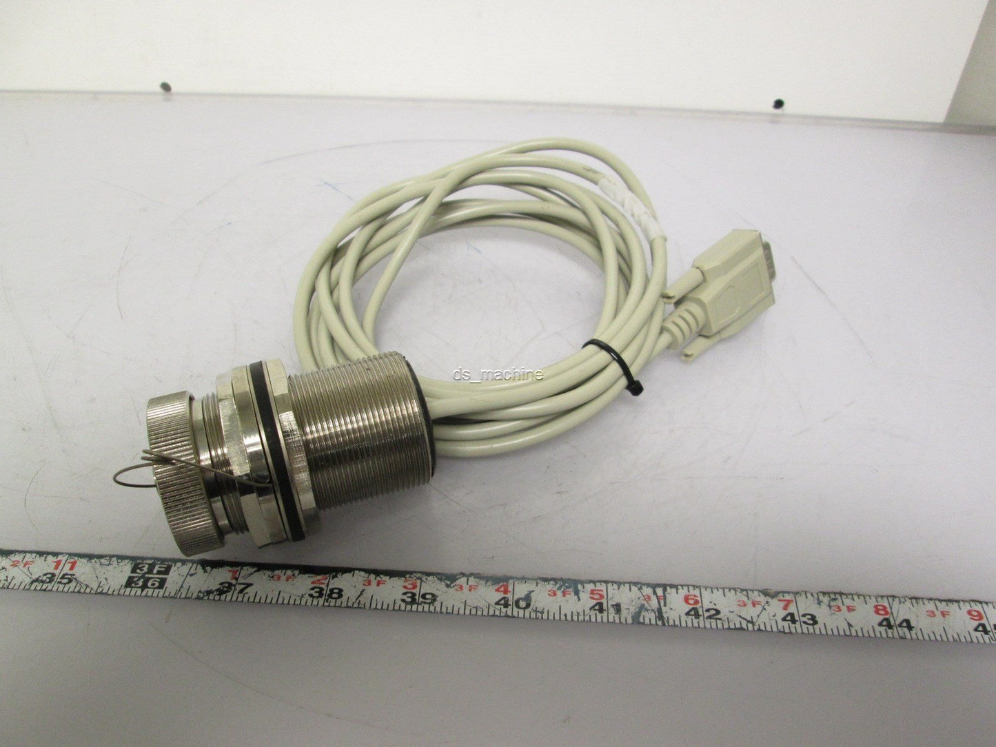 Used RDE WN1-1DBAA0-010F Waterproof Bulkhead Fitting for D-Sub 9-Pin 10'