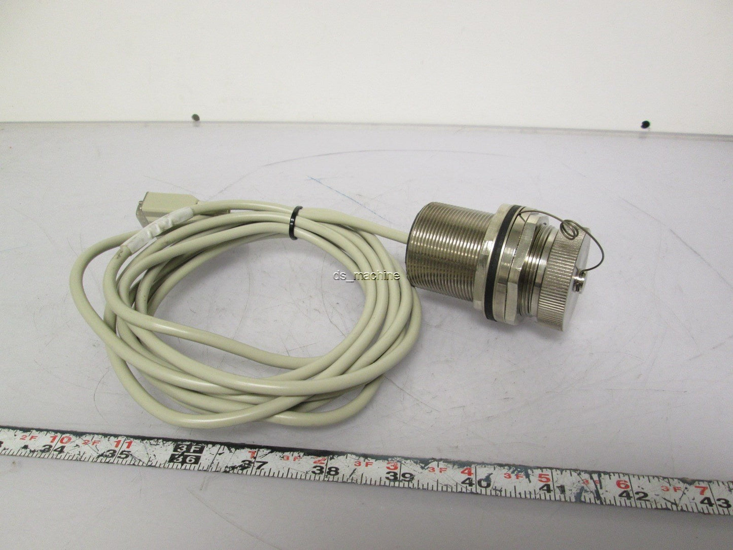 Used RDE WN1-1DBAA0-010F Waterproof Bulkhead Fitting for D-Sub 9-Pin 10'