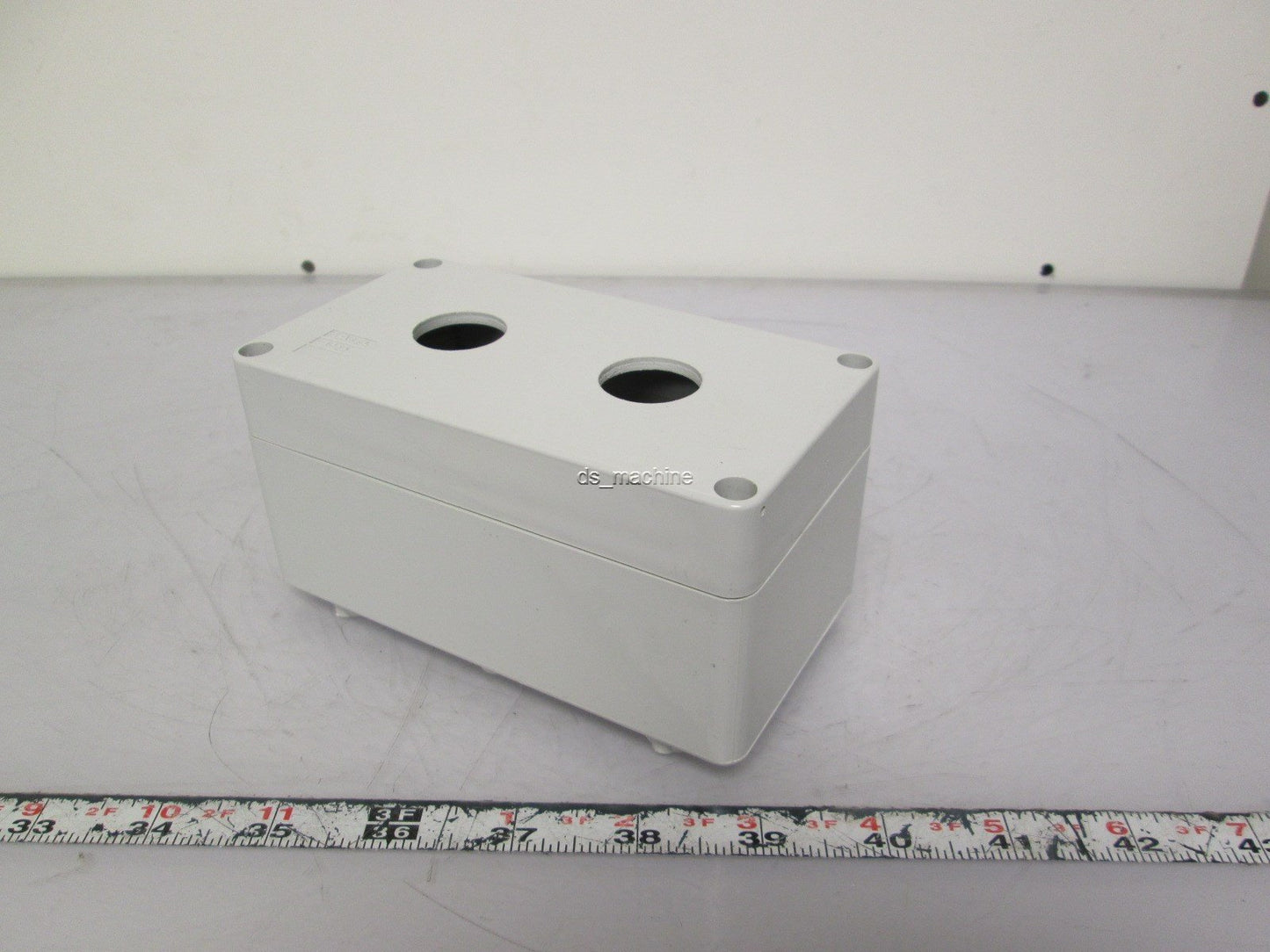 Used Sartel A-2066 Pushbutton Enclosure 3x 22mm Plastic Gray 5 1/4" x 2 7/8" x 2 1/2"