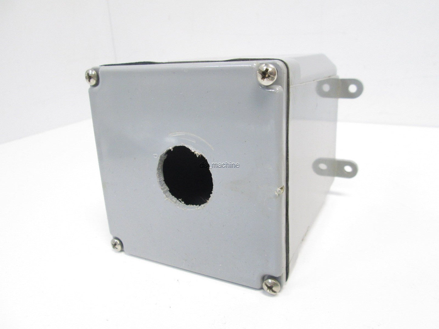 Used Electrical Machine Push Button Enclosure Gray, Plastic, 4.00"L x 4.00"W x 4.47"D
