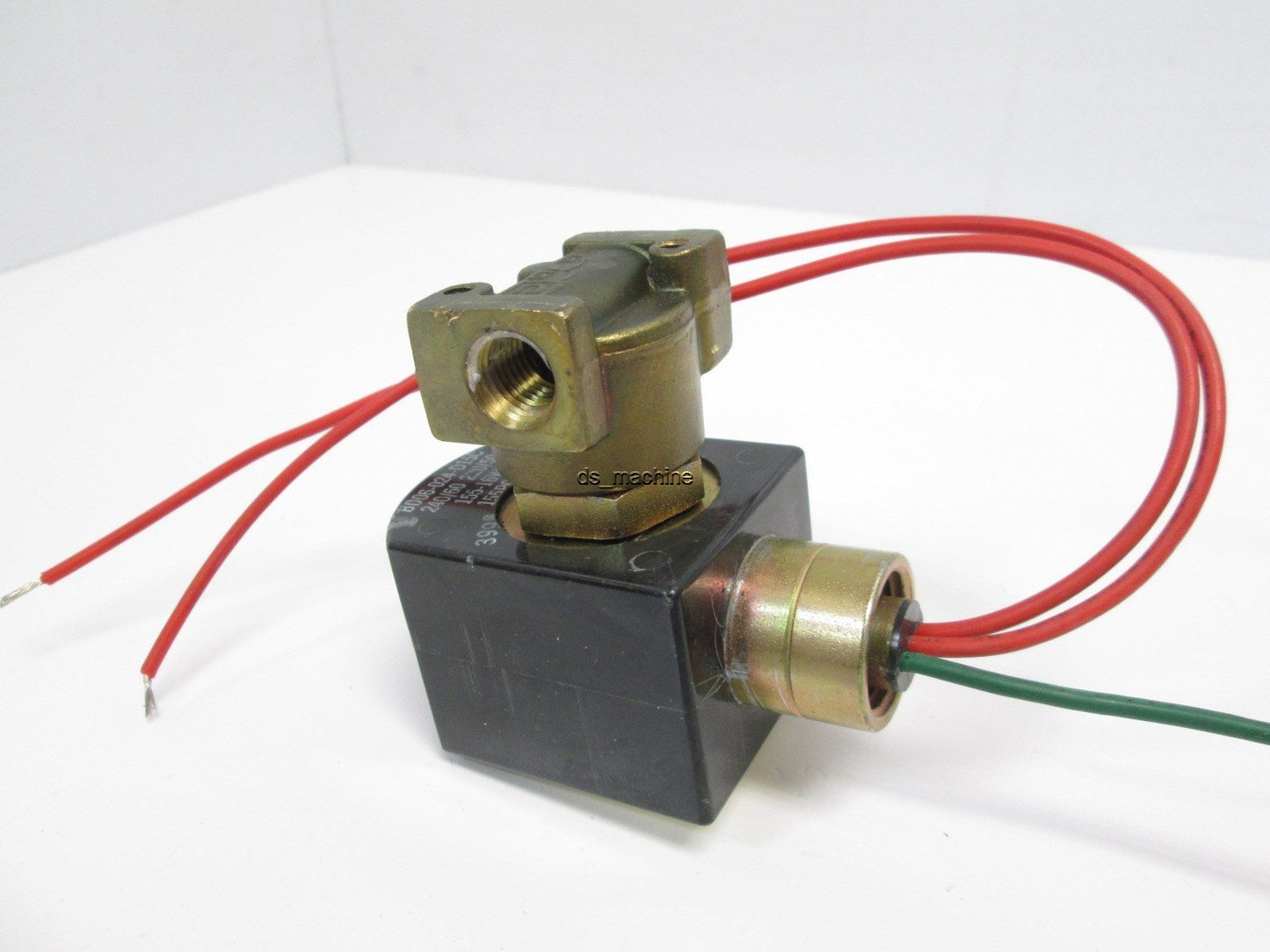 Used Parker 04F20C2114BDF4C15 Solenoid Valve, 220/240VAC, 0-100 PSI Air Water Oil