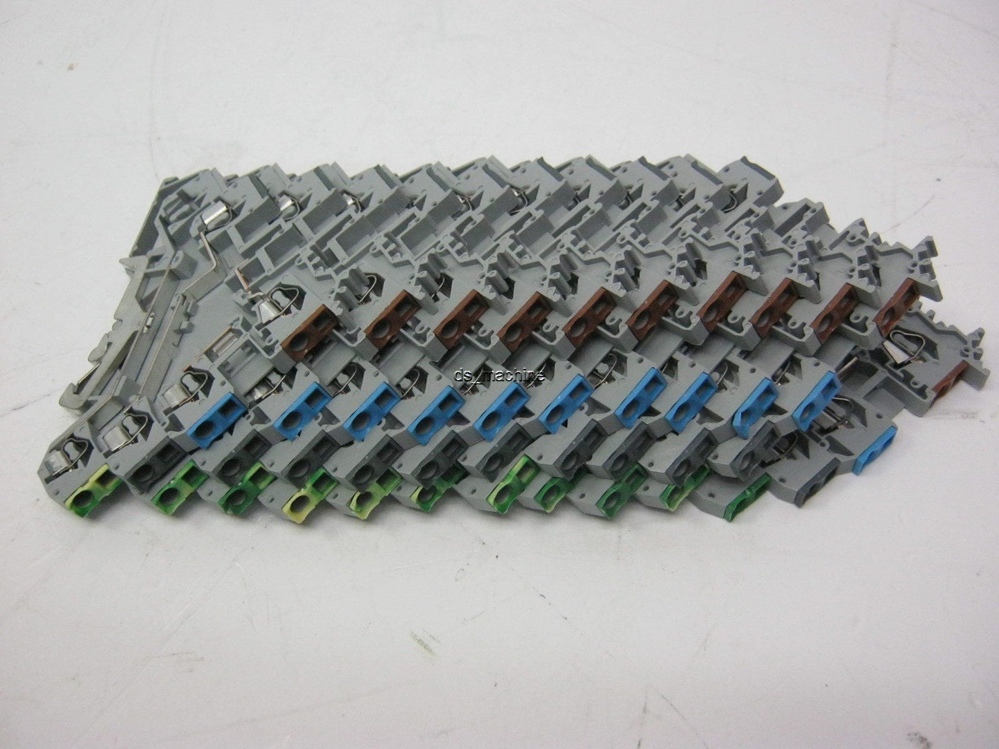 Used Lot of 11 WAGO 280-570 Sensor Terminal Block w/ Ground 20A 400V