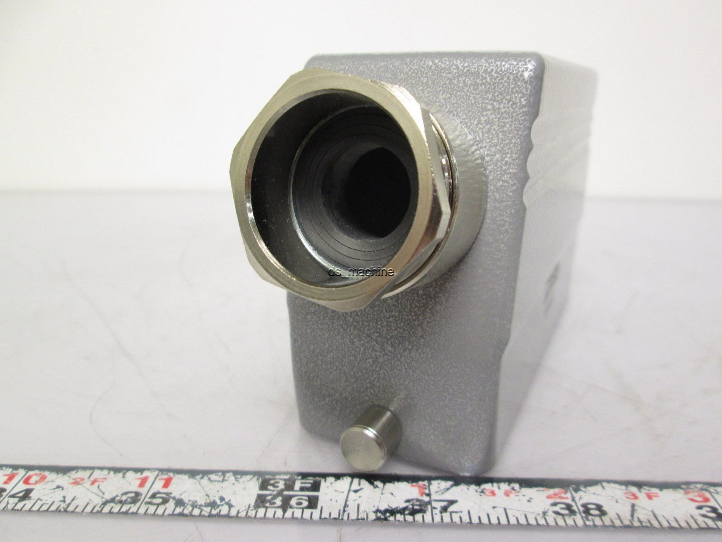 Used Phoenix Contact HC-B 24-TFL-76/M1M32S Sleeve Housing 76mm 1x M32 Lateral