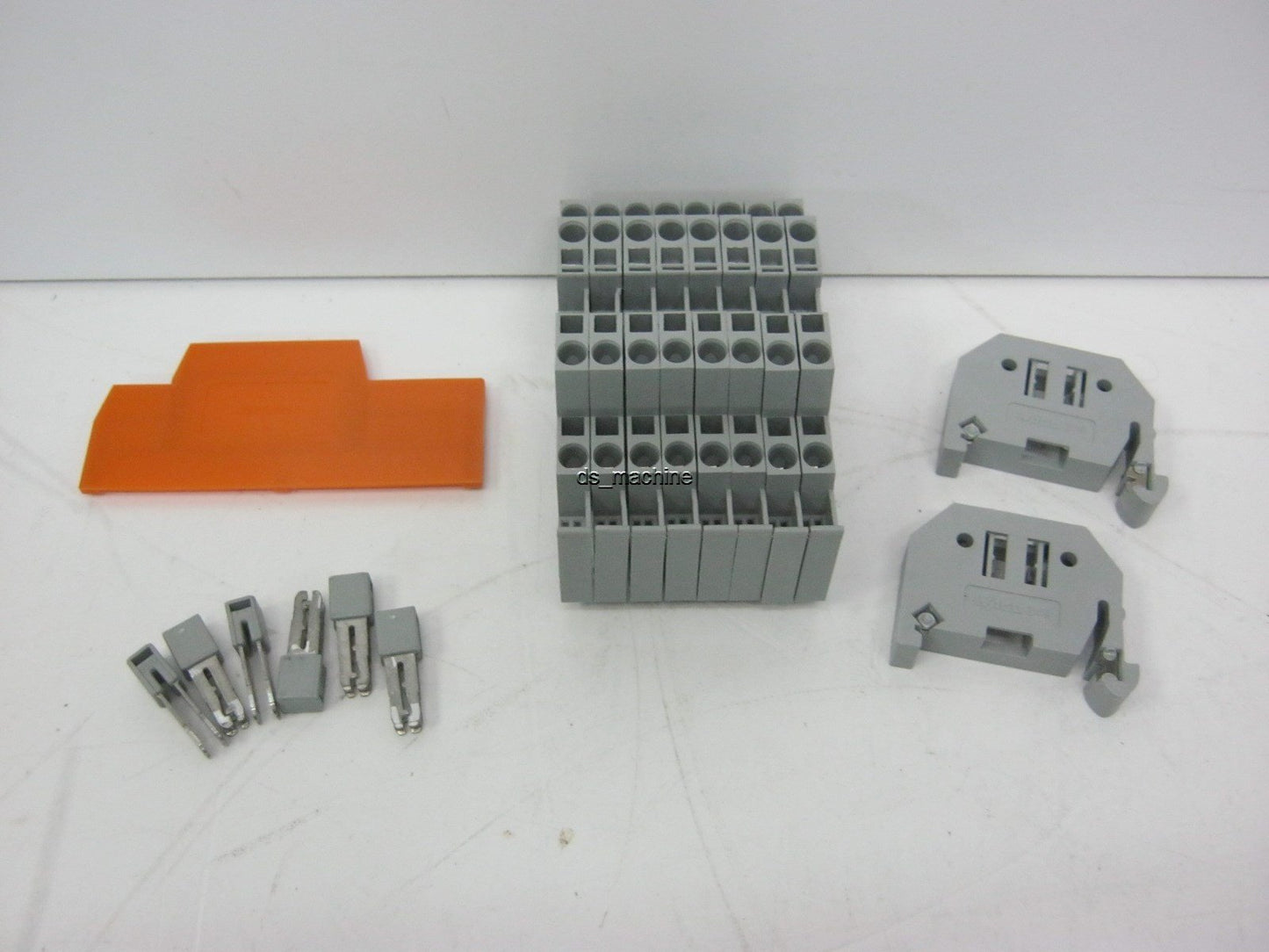 Used Lot of 8 Wago 281 4-Conductor 2-Circuit Terminal Blocks, 600V 20A, w/ Extras