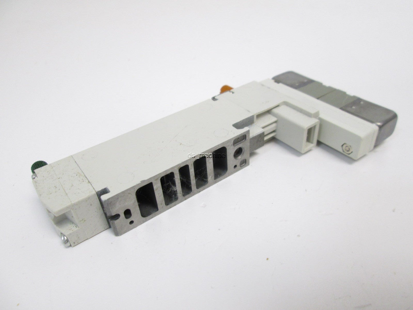 Used SMC VQ2300N-5C1 Solenoid Valve, 5-Port, 3 Pos. Closed Center, 24VDC