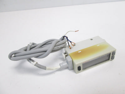 Used Sunx FM-253-4-P Digital Flow Sensor, 5L/MIN, PNP, 4mm Port Fitting, 12-24VDC