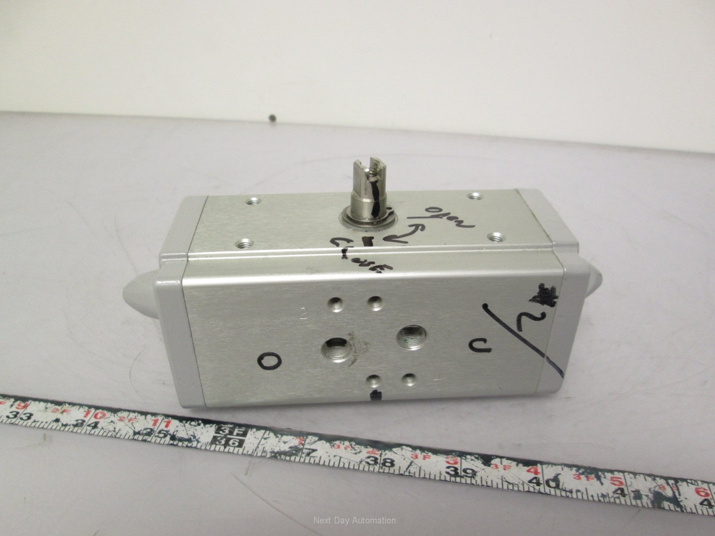 Used Festo DAPS-0030-090-R-F04 Quarter Turn Double Action Actuator 30Nm Close Right