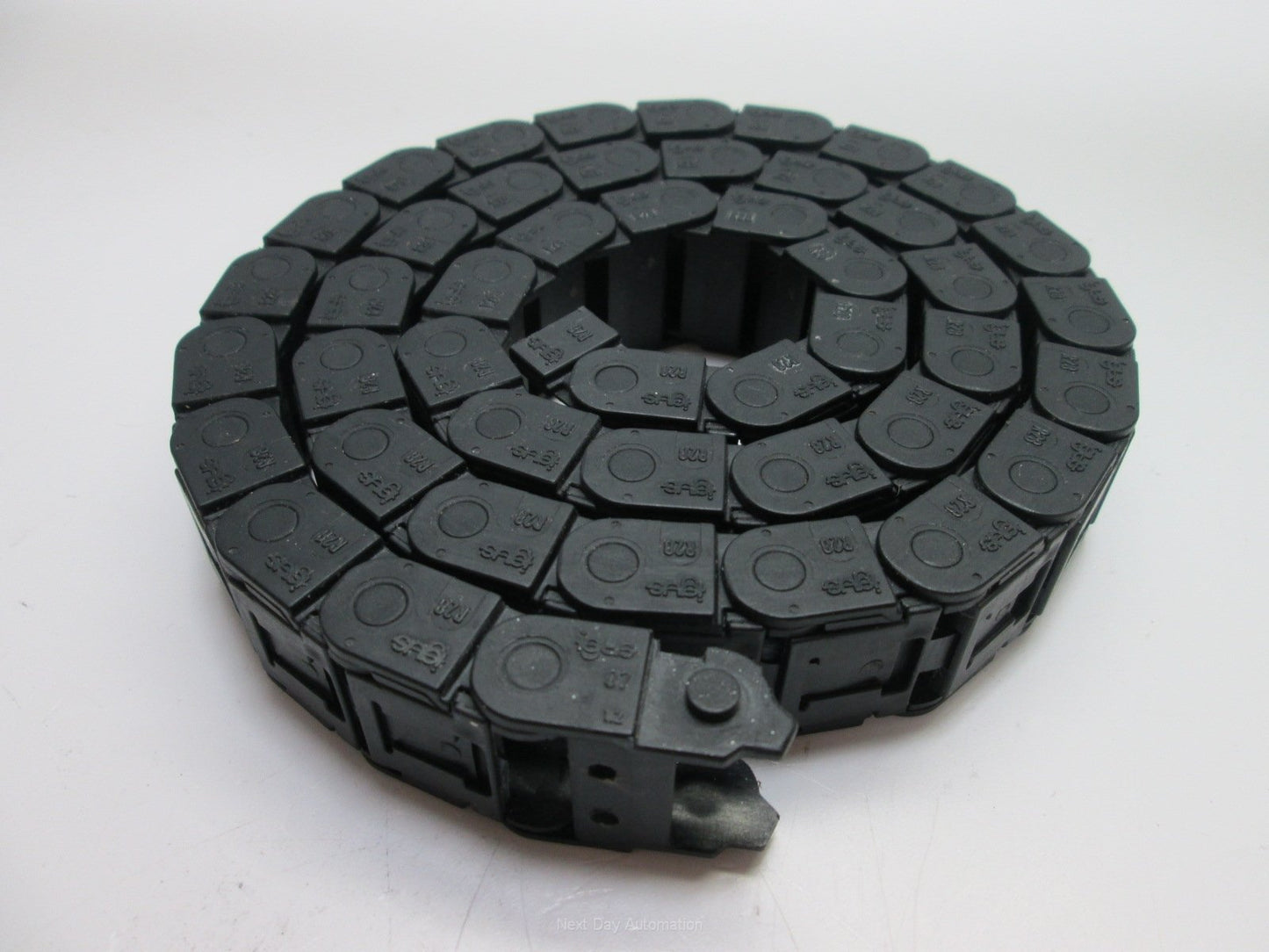 Used Igus R28 Energy Chain 37"x1"x5/8"