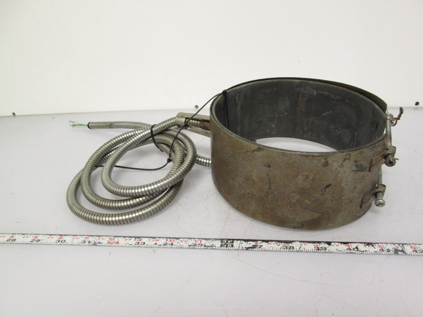 Used IHCO Heater Band 480VAC 1PH 2kW 6" Diameter 3" Width