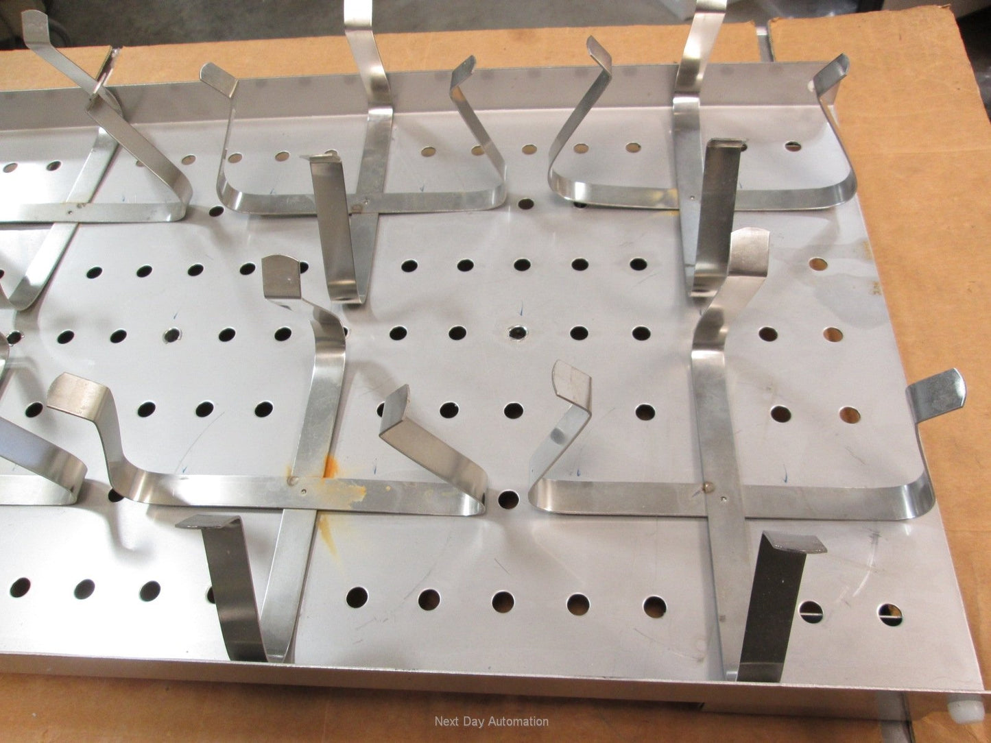 Used Shaker Platform for 8 Erlenmeyer Flasks Left to Right Motion 3" Travel