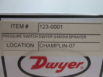 Used Dwyer 1910-0 Compact Low Differential Pressure Switch, 15A at 120-480VAC