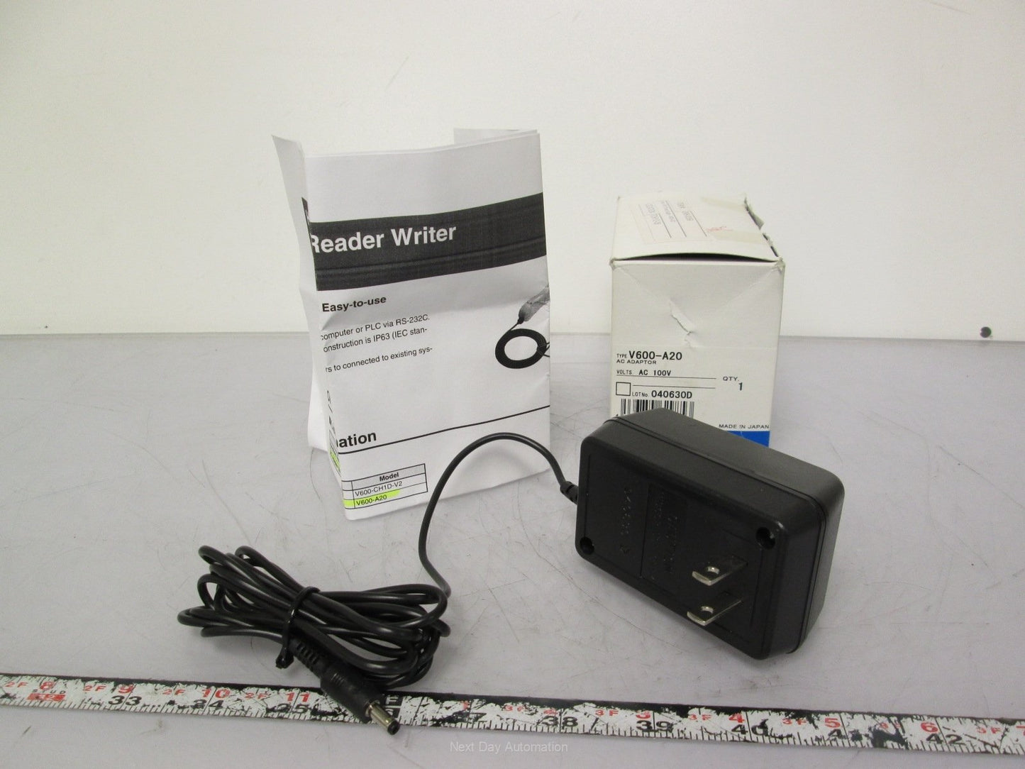 New Omron V600-A20 Power Supply for RFID Systems 120VAC to 5VDC 0.5A