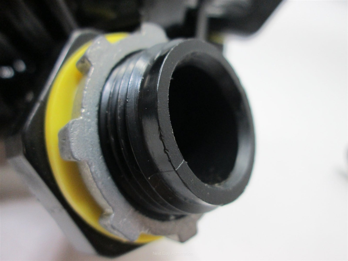 Used 6 Feet of Electrical Hose 2 Arlington 90 Deg. Elbow Connectors 3/4" Liquid Tight