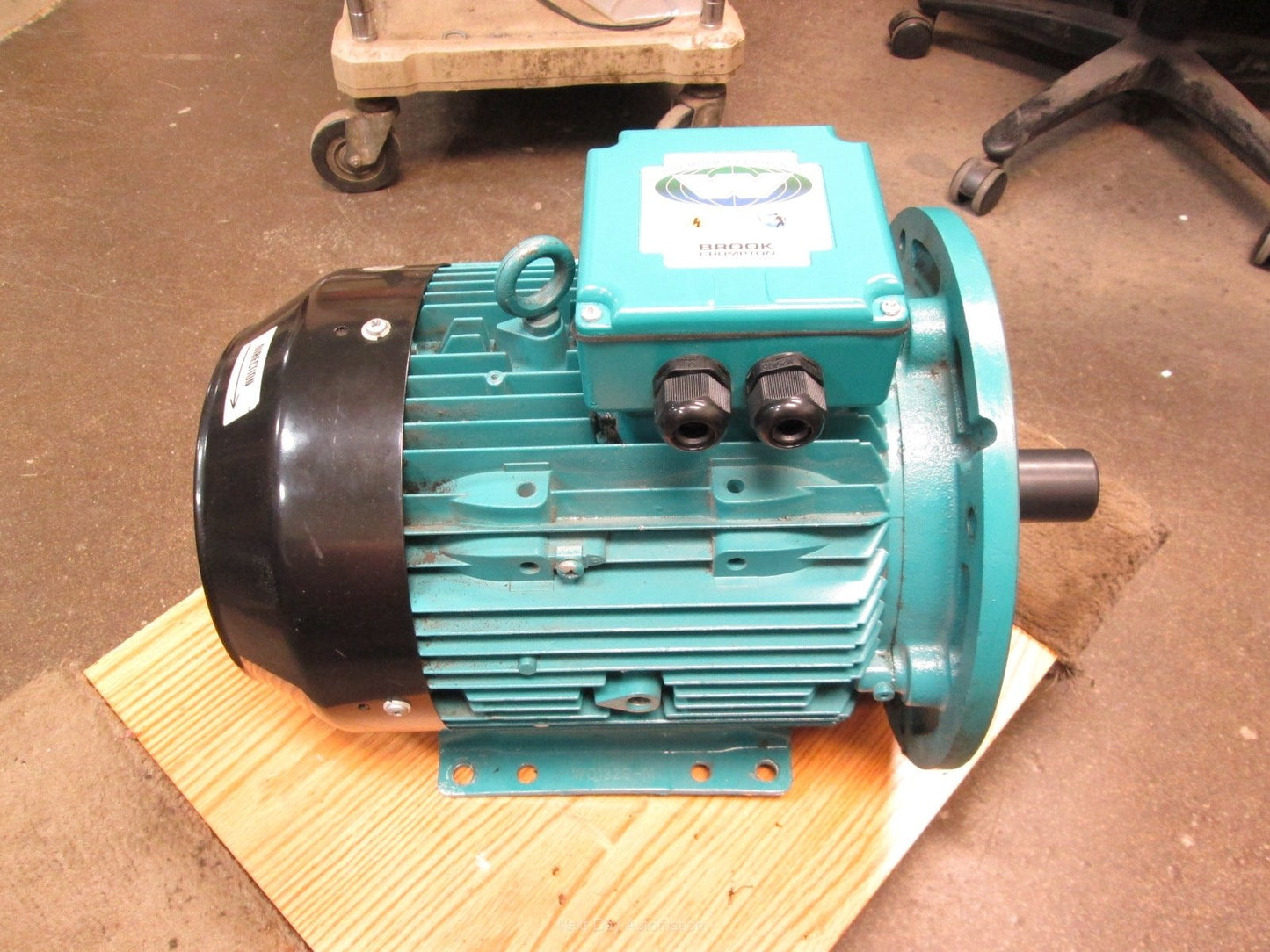 Used Brook Crompton 5927211WA 10HP AC Motor 230/460VAC 1750RPM 3PH FR W-DA132MR-D