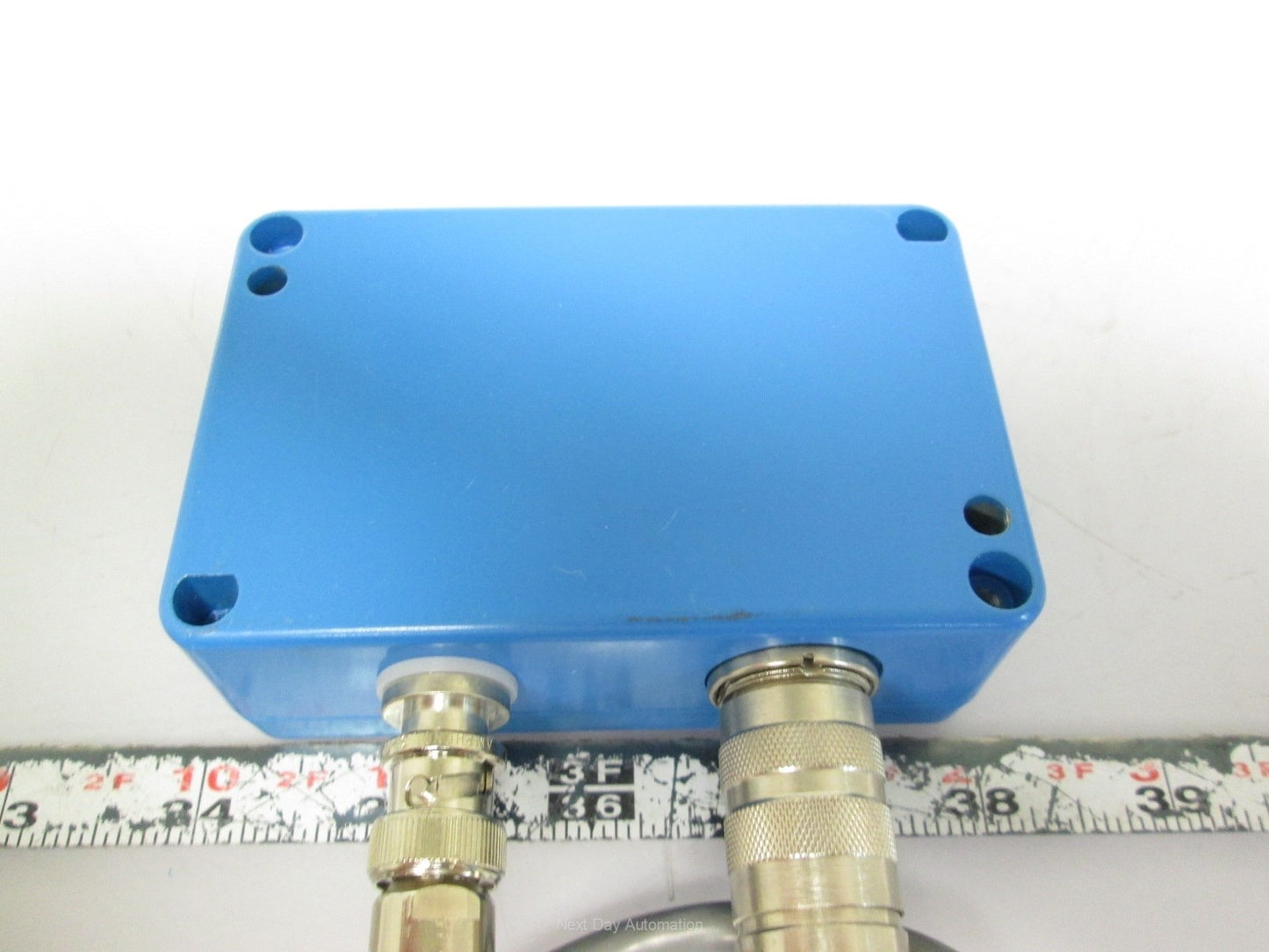 Used Kistler 5039A132 Miniature Charge Amplifier 25000/50000pC Range, 5-45VDC