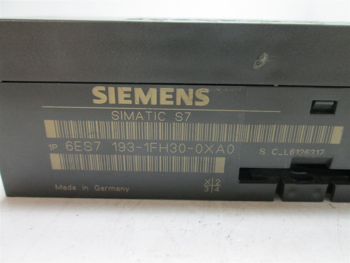 Used Siemens 193-1FH30-0XA0 Terminal Block, 34 Wire Terminals