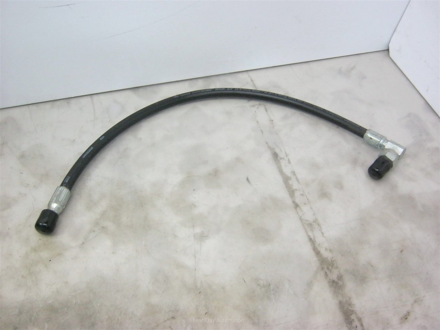 New – Open box Gates 6M3K Hydraulic Hose 3000PSI 3/8" 27" 3/8" F JIC to 5/8" M ORB O-ring Boss