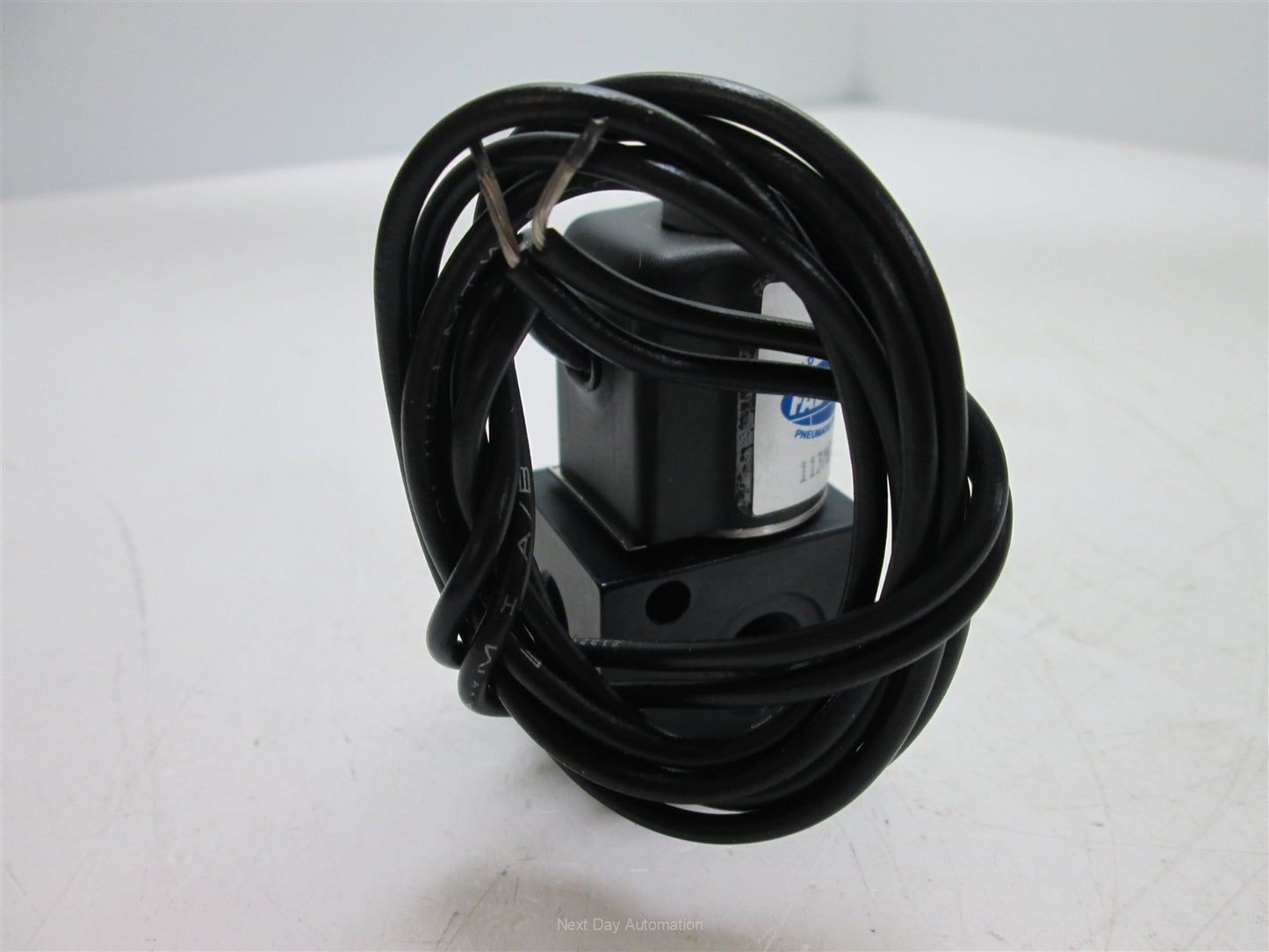 New Fabco-Air 113MC-1-12VDC Manifold Valve, 12VDC Coil, 150psi Max, 1/8NPT Ports