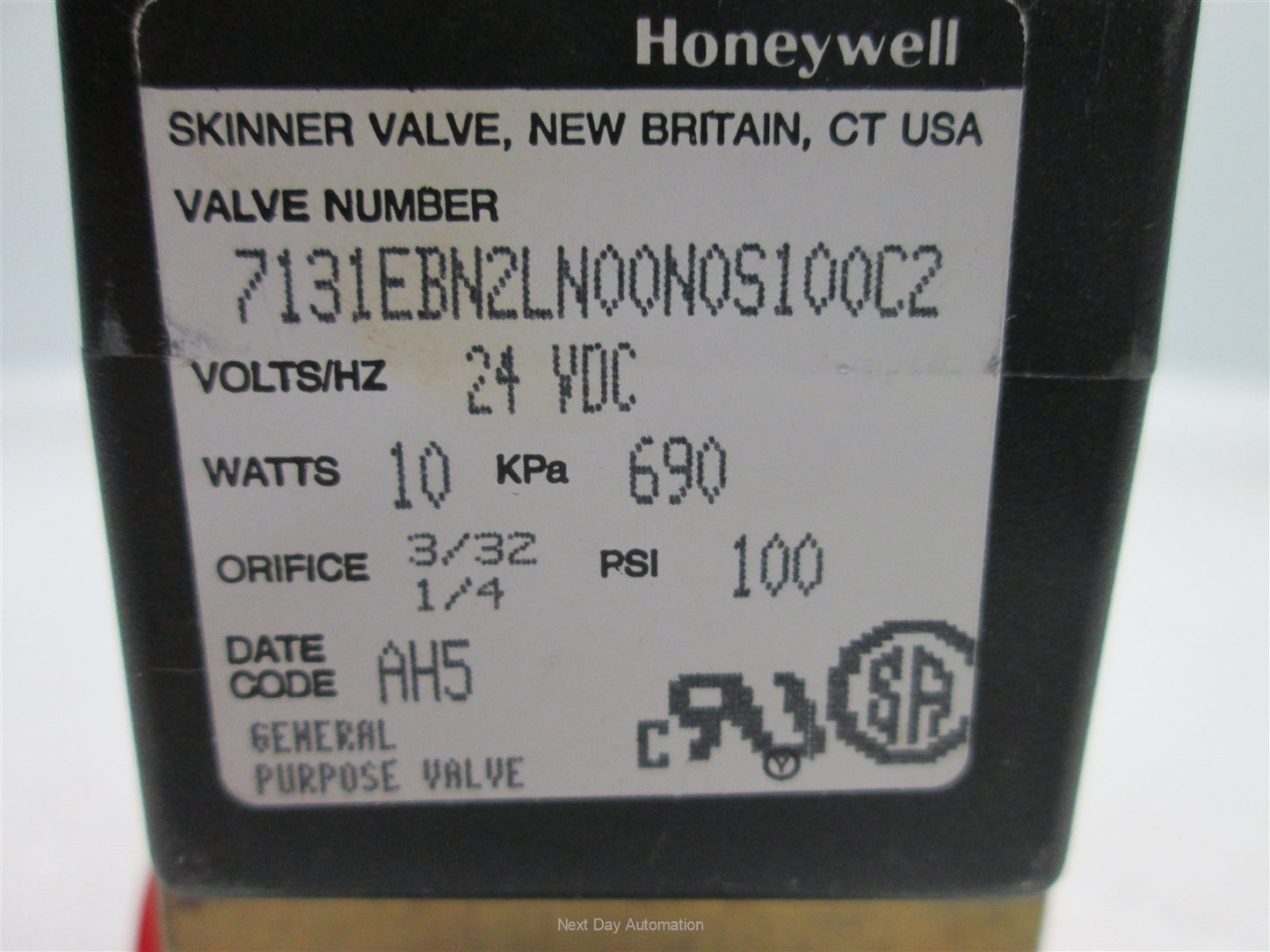 Used Honeywell 7131EBN2LN00N0S100C2 Solenoid Valve, Coil: 24VDC 10W, 100psi Max