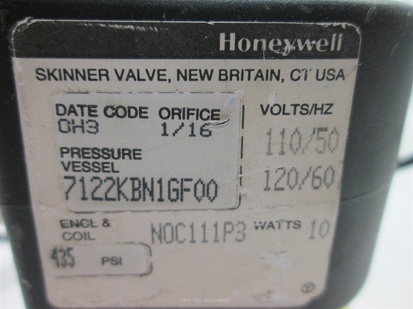 Used Honeywell 7122KBN1GF00 Valve With N0C111P3 Coil, Coil: 110/120VAC 50/60Hz