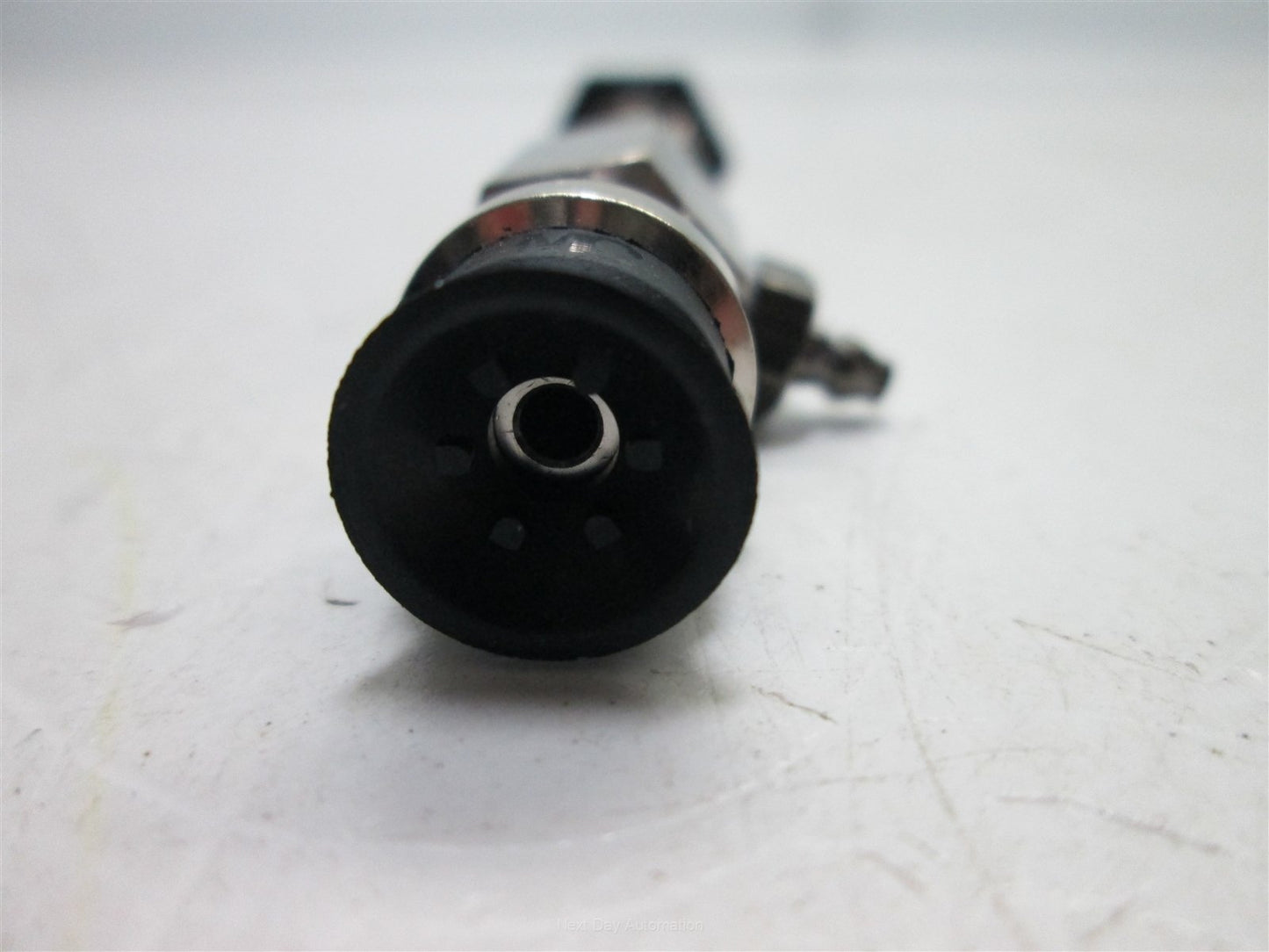 Used SMC Vacuum Pad With Buffer, M5 Lateral Entry Port (3mm Barb), Pad: 12mmØ