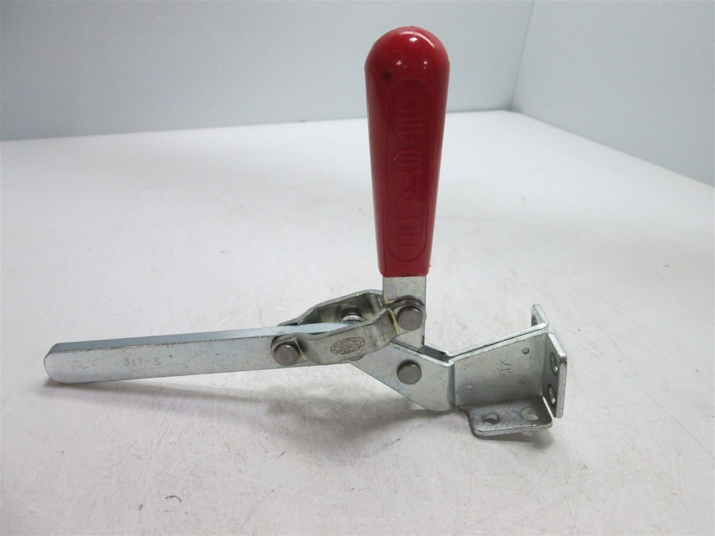 Used DeStaCo 317-S Vertical Toggle Clamp, Solid Bar, Holding Capacity: 400 lb (1780N)