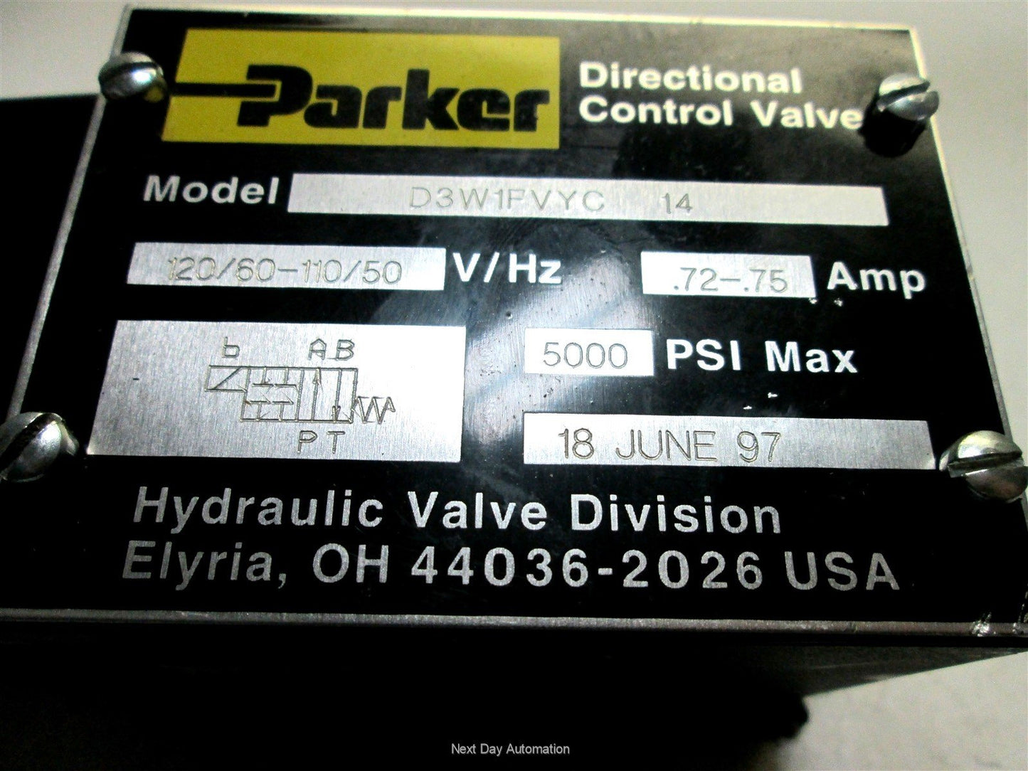 Used Parker D3W1FVYC Directional Control Valve, 2-Position 4-Way, Voltage: 110/120VAC