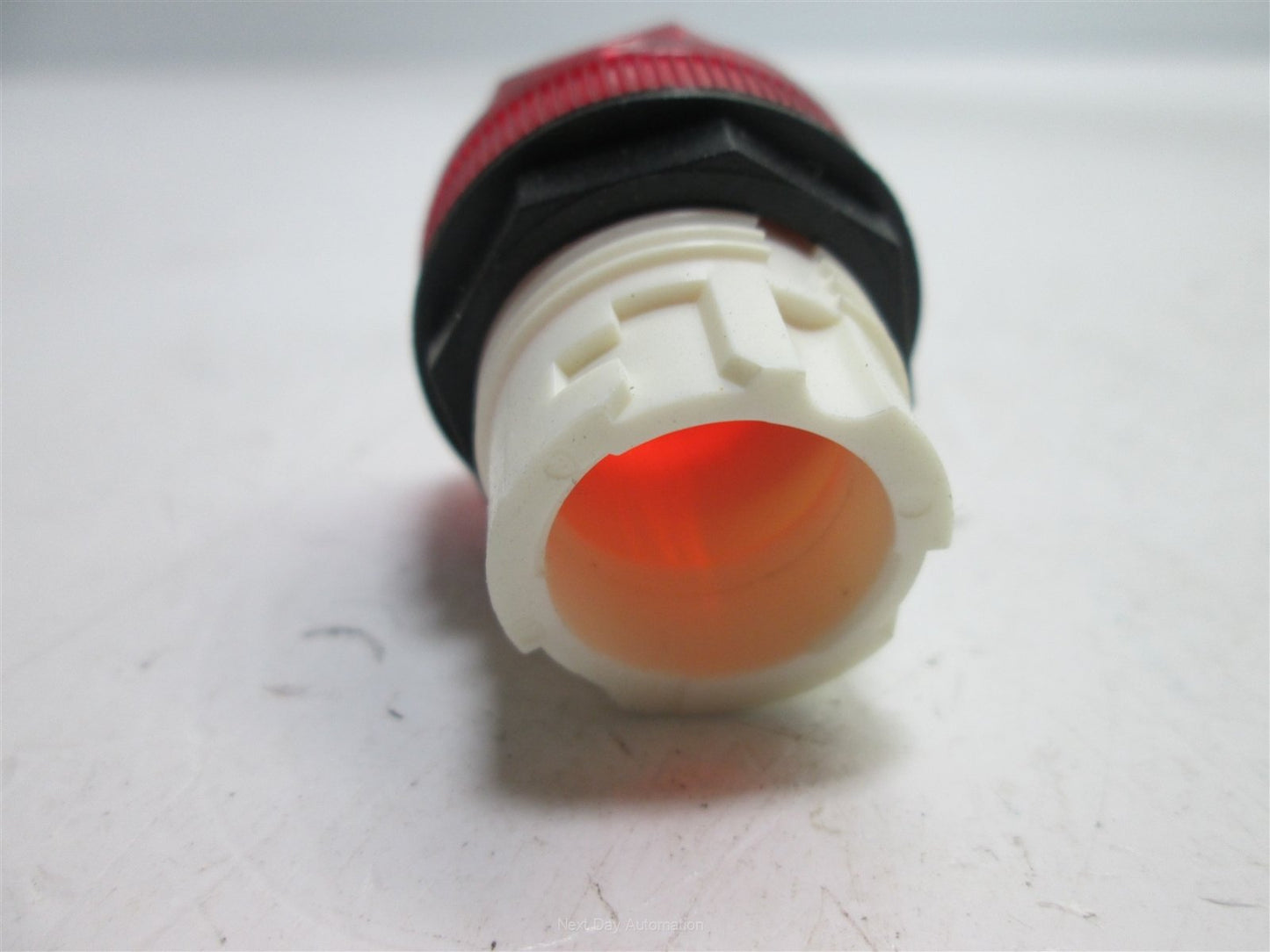 New Lot of 2 New Cutler Hammer E22H2 Pilot Lights, Red Plastic Lens, 22.5mm Bayonet
