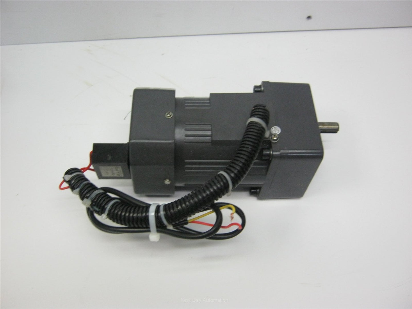 Used XINWEIDIANJI GK5 Gear Motor 220VAC 60Hz 60W 0.7A 1300RPM 12mm Shaft