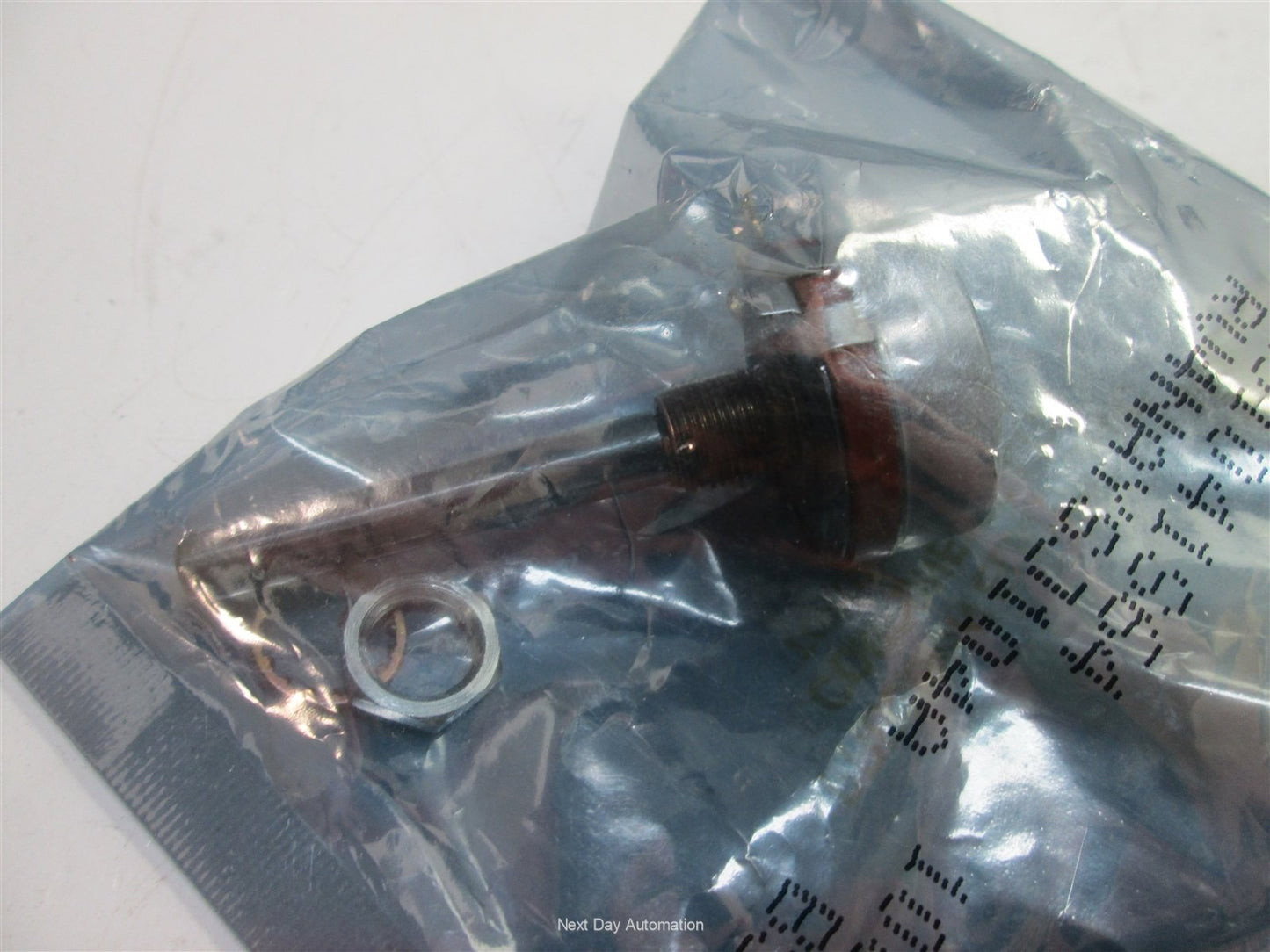 New Lot of 16 New Precision RV4NJ104C-ND Rotary Potentinometers, Shaft Length: 2"