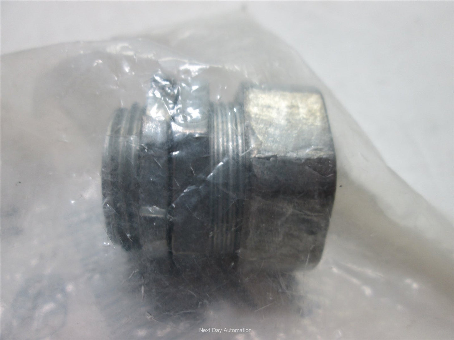 New Lot of 4 New Halex 90212 Compression Connector, Trade Size: 3/4"