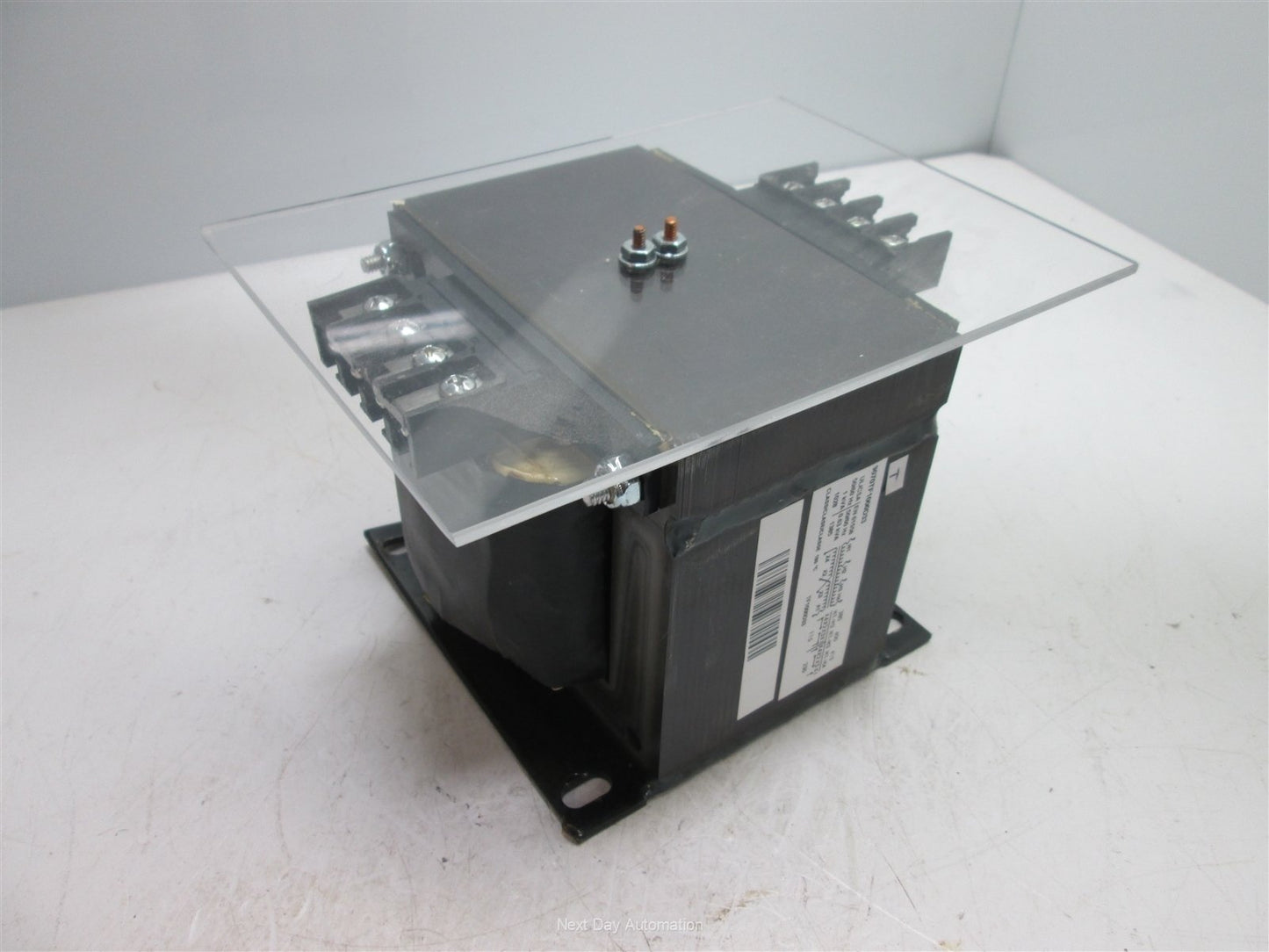 Used Square D 9070TF1000D33 Transformer, Primary: 380/400/415V, Secondary: 115/230V