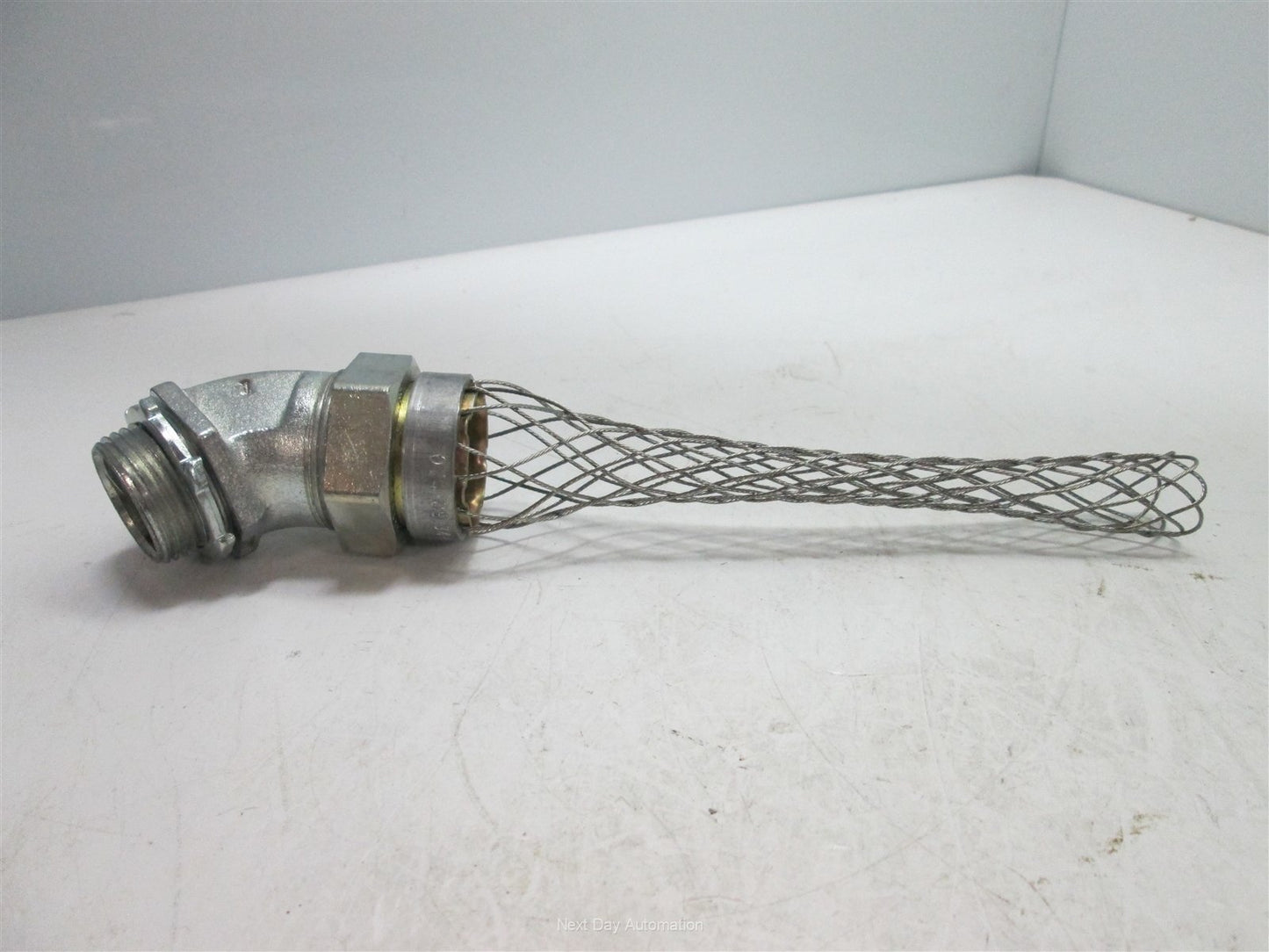 Used Hubbell 074-09-3444 1" Sealtite Conduit Grips, Angle: 45°