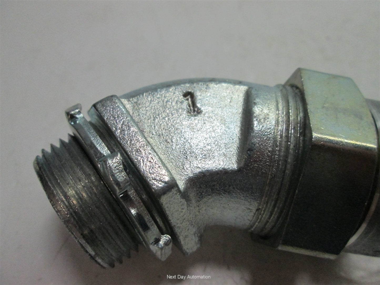 Used Hubbell 074-09-3444 1" Sealtite Conduit Grips, Angle: 45°