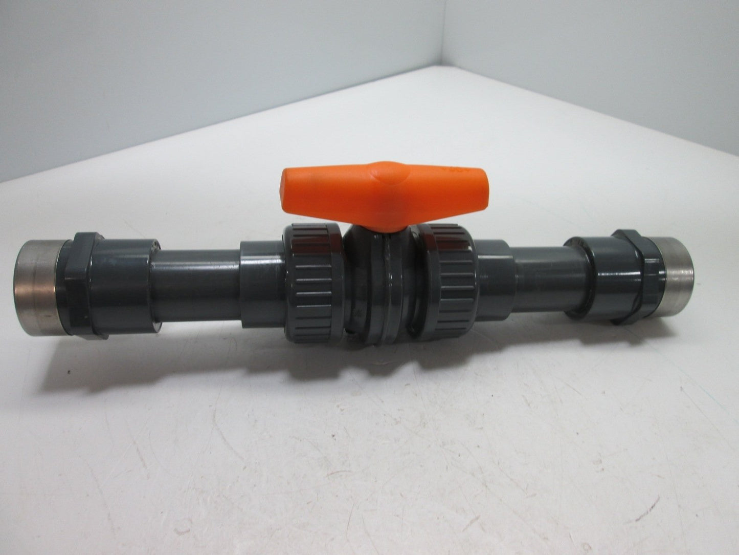 Used Georg Fisher DN25 PVC Ball Valve, Connections: 1", 1" NPT Female Fittings