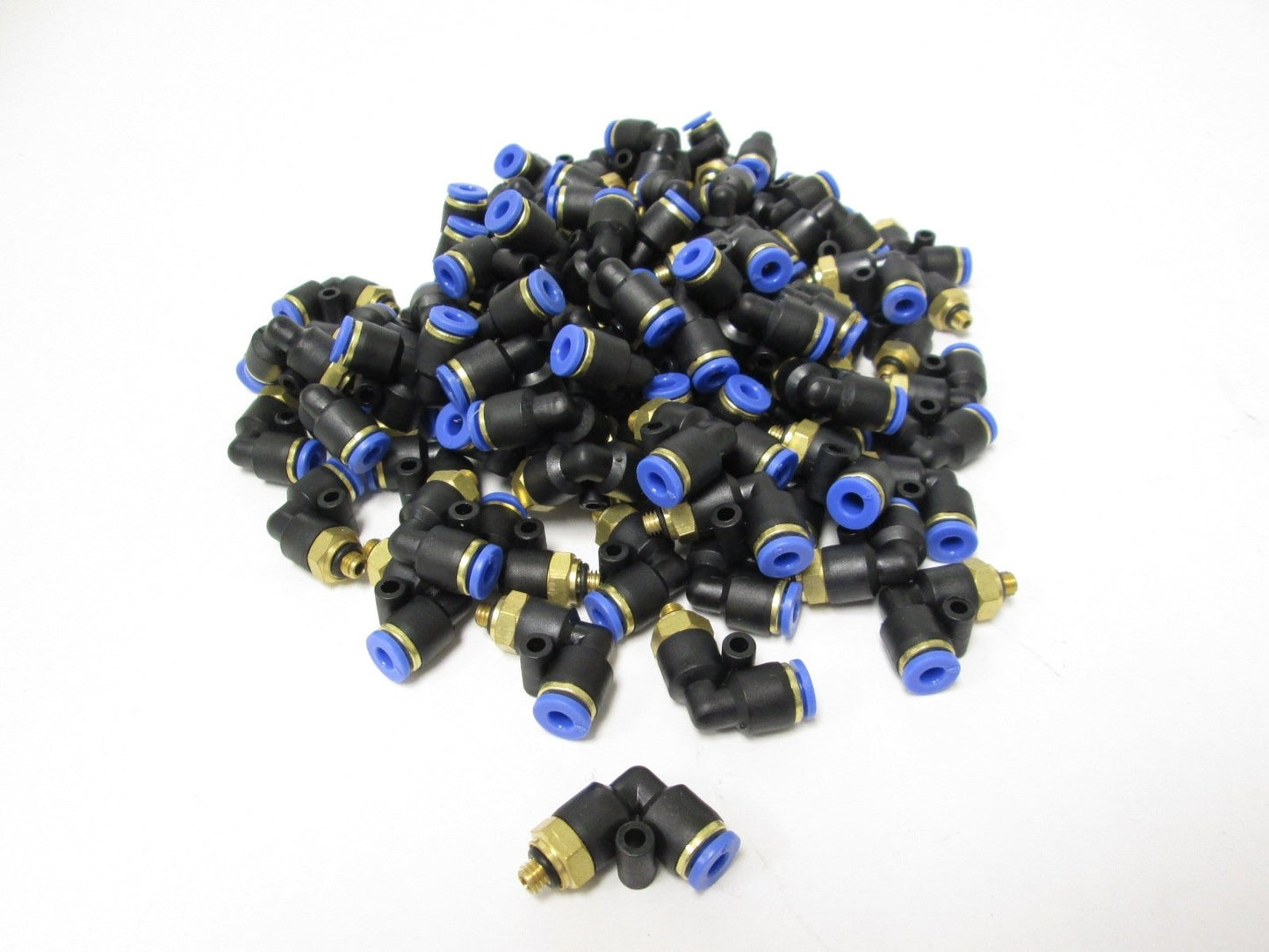 New Lot of 100 New Pneumatic Push-In Fitting: 4mm Tubing, 90° Elbow, M5 x 0.8 Thread