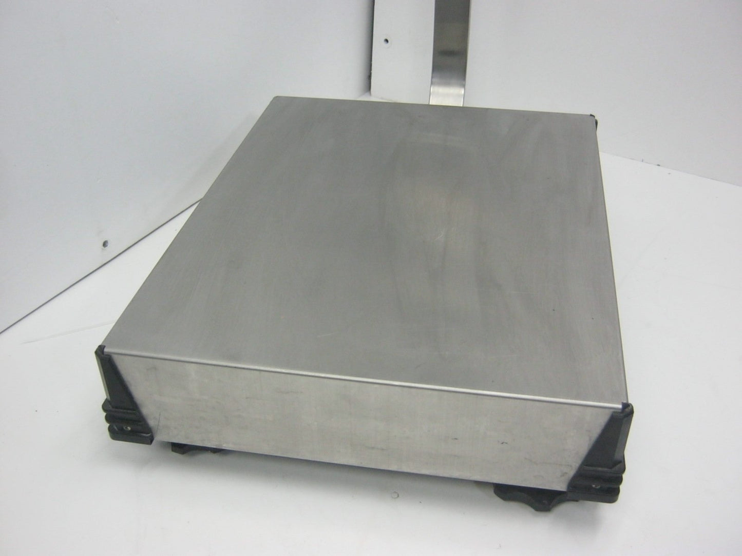 Used A&D FW-31K Platform Scale 31kg or 60lb Capacity w/ 0.01 Resolution