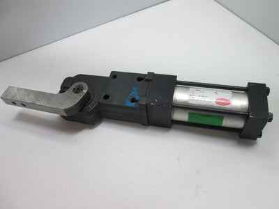 Used Destaco 864-R Clamp With #9 Arm, 90° Swing, 3/8" NPT Ports