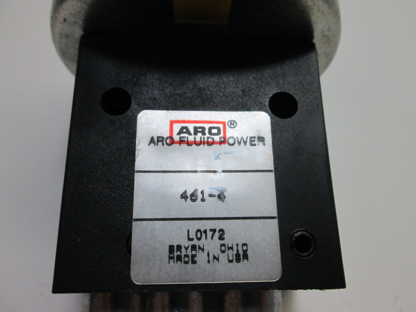 Used ARO 461-4 Palm Button Control Valve, 2-Position 3-Way, Button Color: Yellow