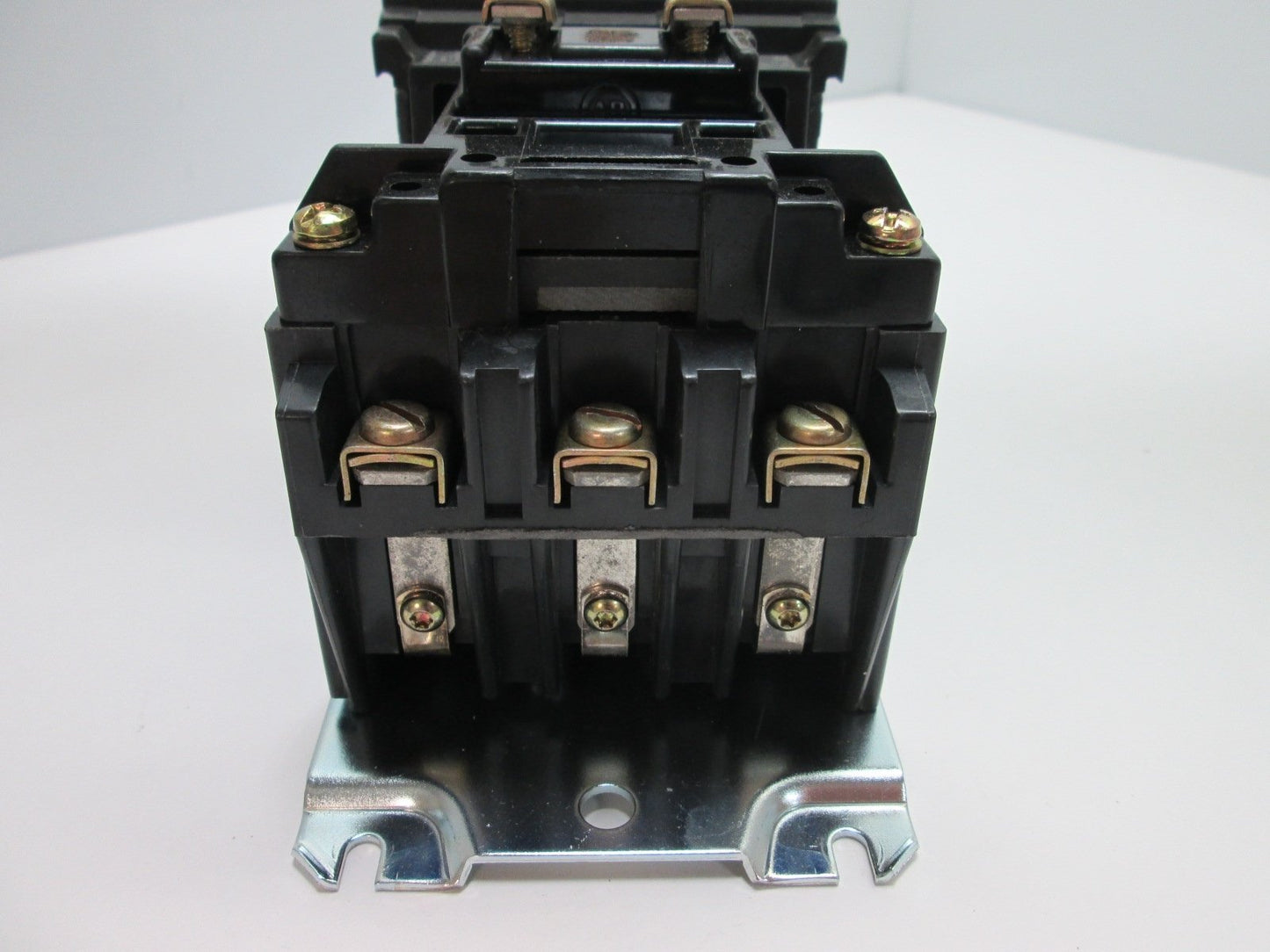 Used Allen Bradley 500F-BO*93 Motor Starter Contactor, 3-Pole, 120VAC Coil, 27A