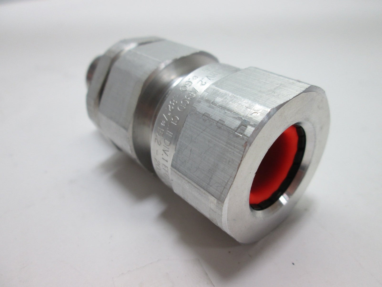 New Hubbell MC1C Cable Gland For Metal Clad Cable, Connection Size: 1/2" NPT