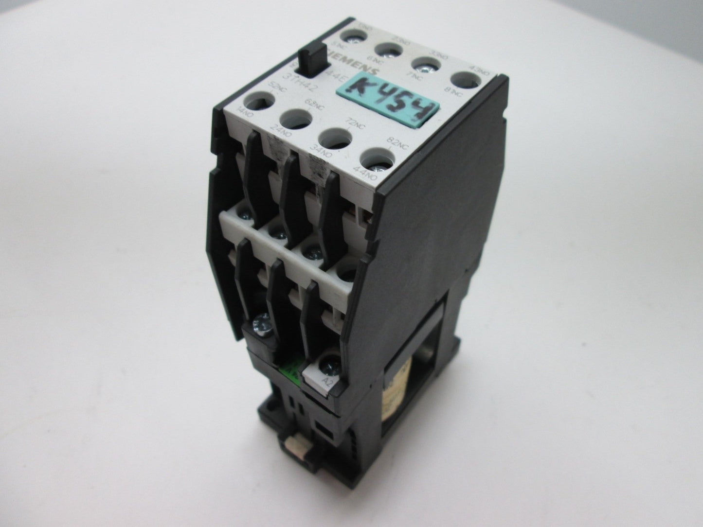 Used Siemens 3TH4244-0B Contactor, 4-Pole, Contacts: 4x N/O 4x N/C, Coil: 24VDC