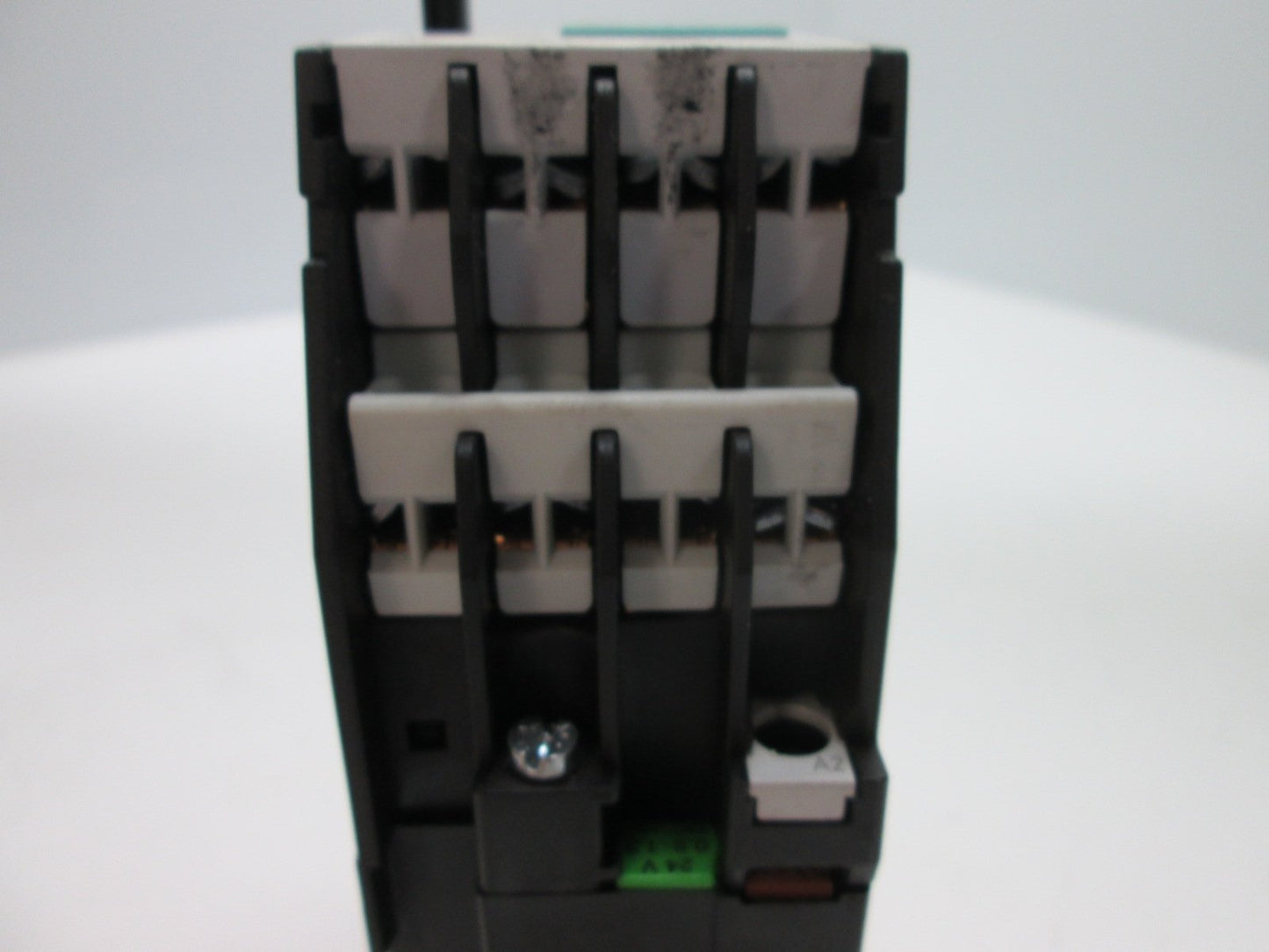 Used Siemens 3TH4244-0B Contactor, 4-Pole, Contacts: 4x N/O 4x N/C, Coil: 24VDC