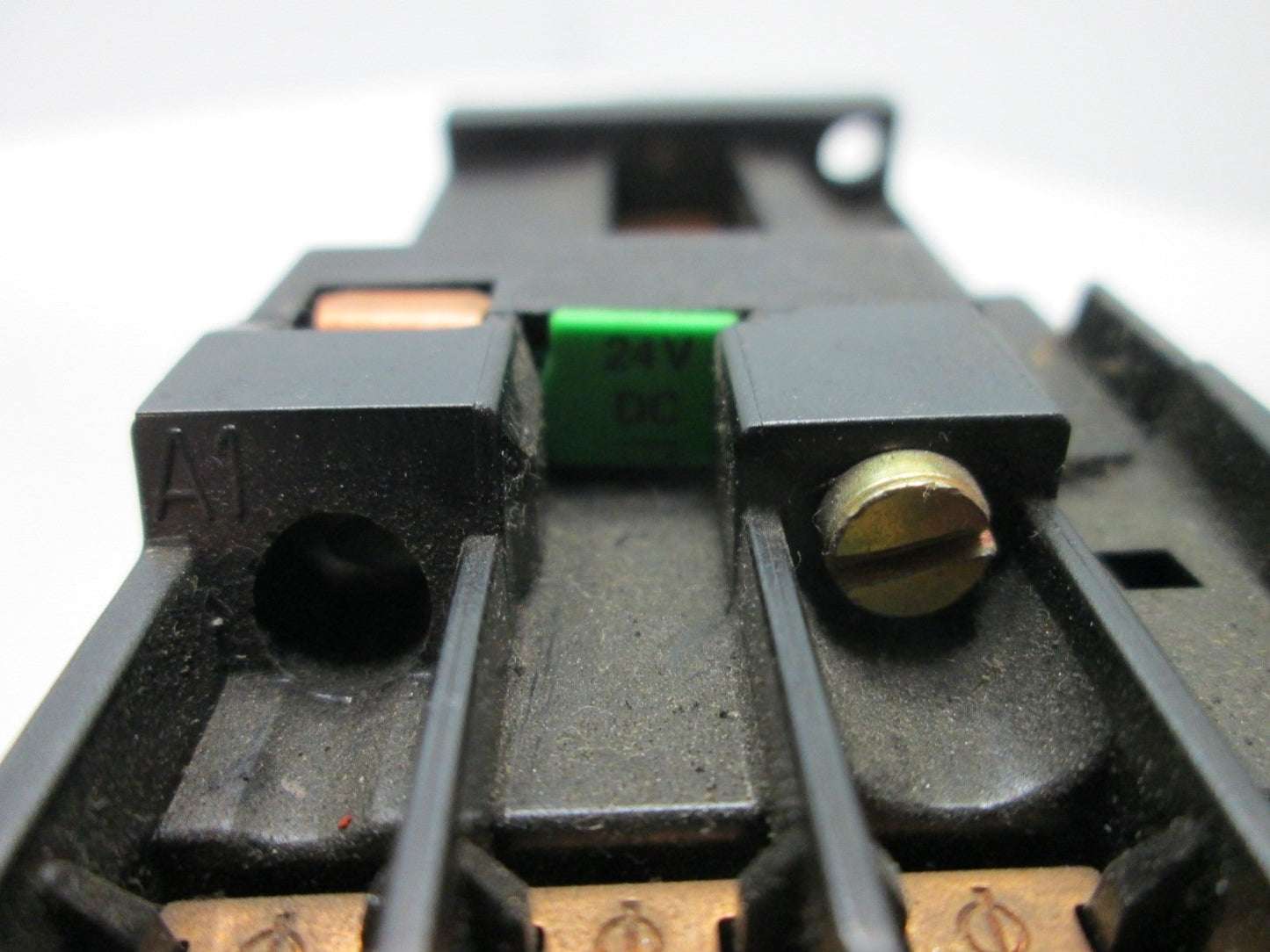 Used Siemens 3TH8262-0B Contactor, 4-Pole, Contacts: 6x N/O 2x N/C, Coil: 24VDC