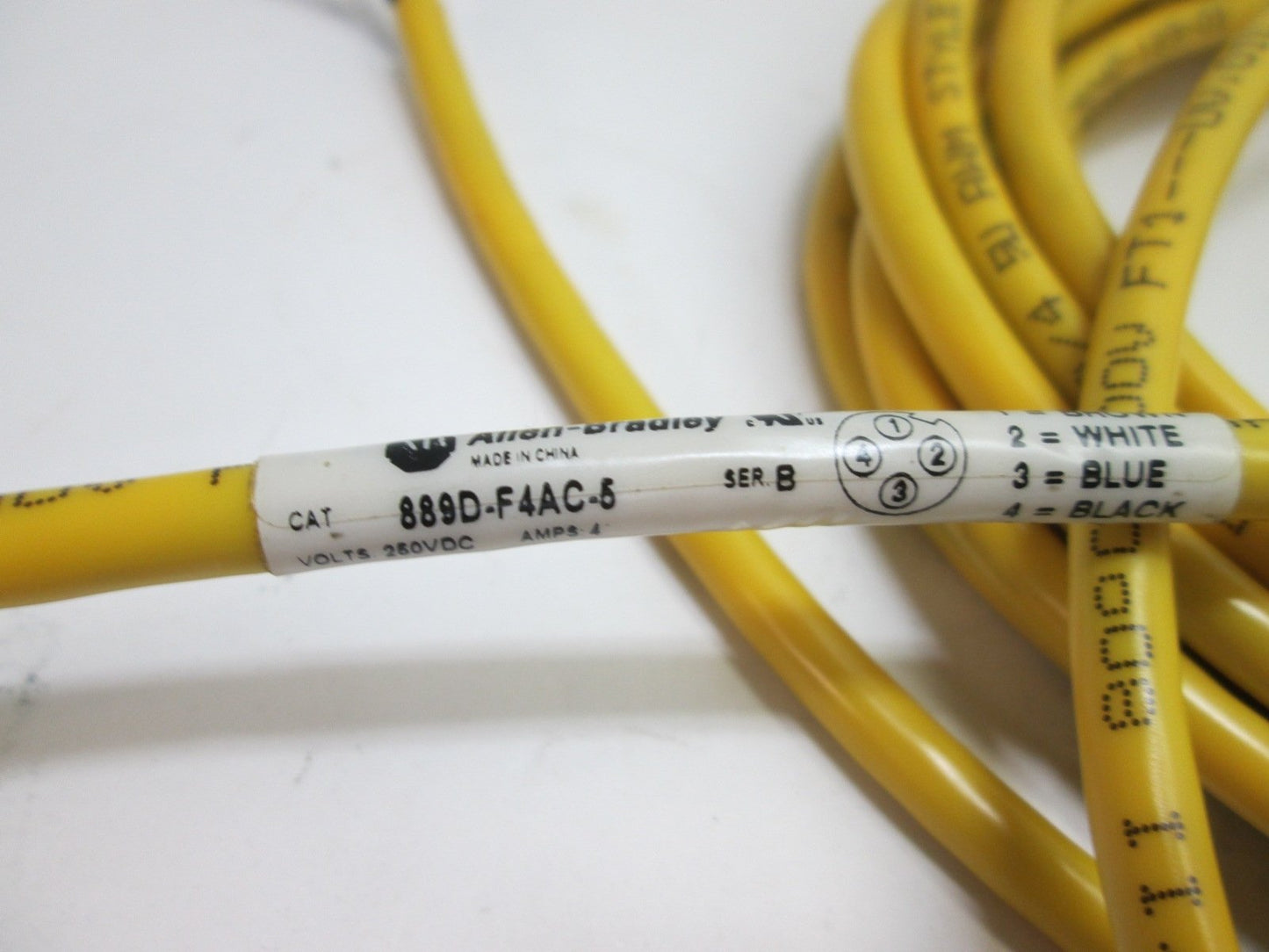 Used Allen Bradley 42CA-D1JNAE-D4 Photoelectric Sensor, Infrared: 880nm, 10-30VDC