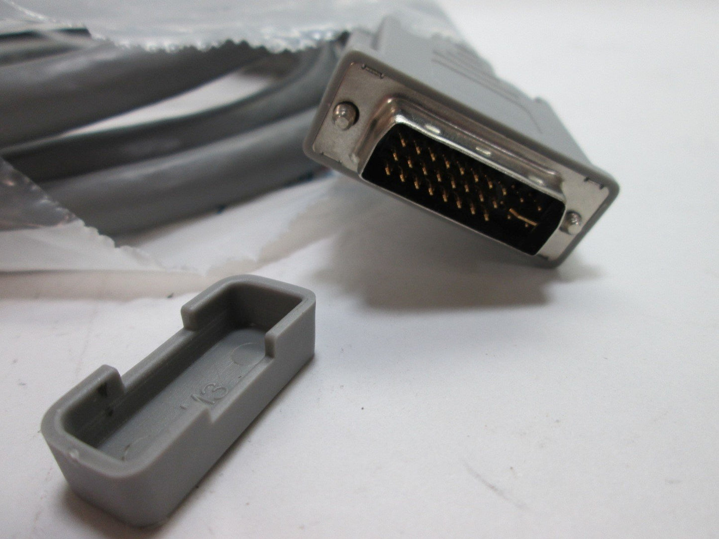 New – Open box L-Com CTLDVI-I-MM-5 Single Link DVI Cable, Male to Male, 5 Feet Long