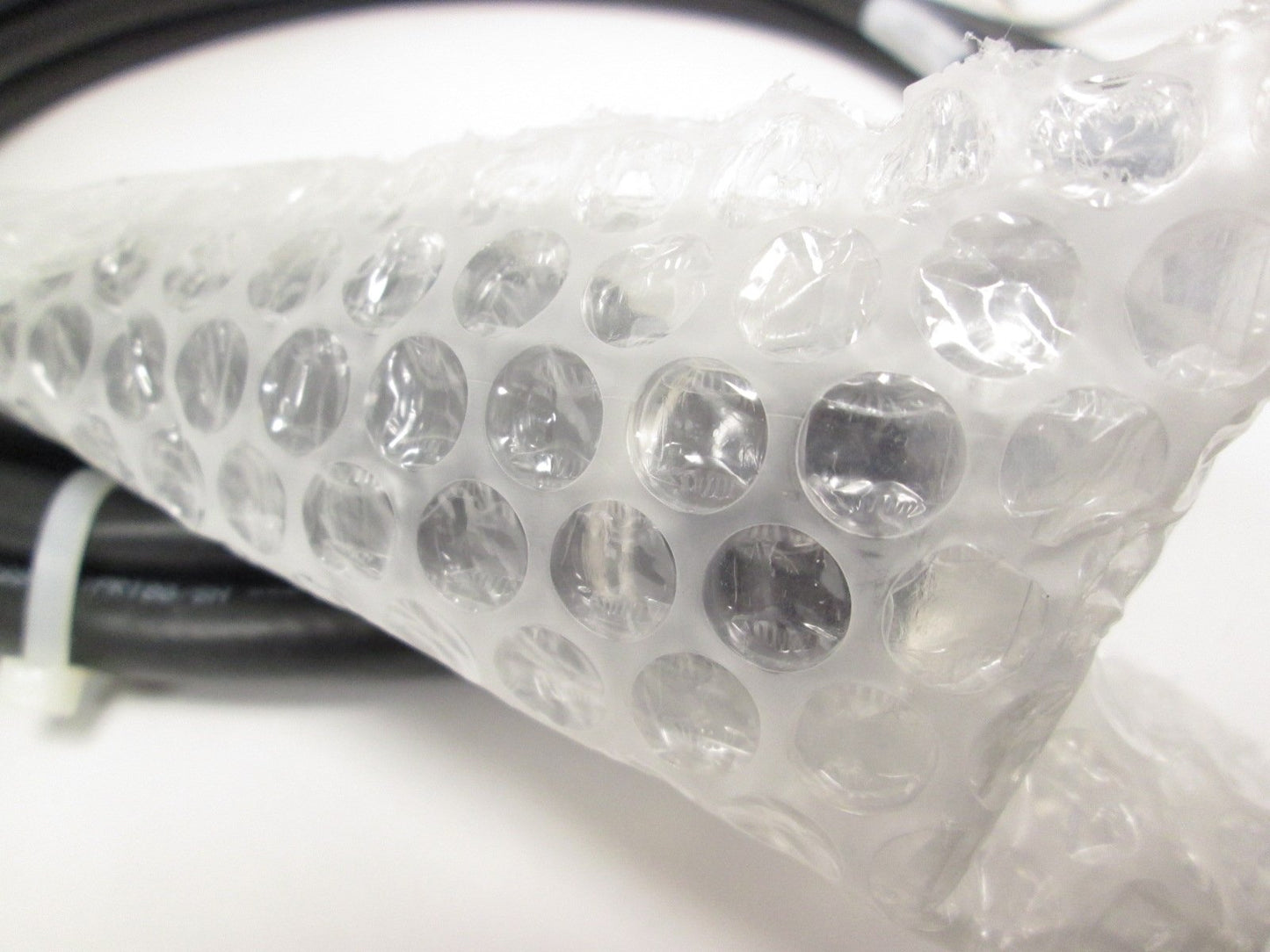 New – Open box Flex FC-CPBM6DF-16AA-M005 Kinetix TLY Series Motor Power and Brake Cable 5m