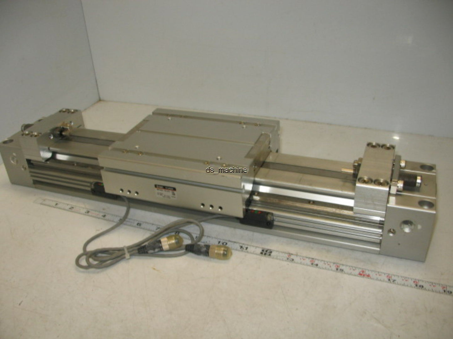 New SMC MYH40-G2175-200 Pneumatic Rodless Cylinder 40mm Bore 200mm Stroke