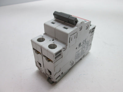Used Cutler Hammer WMS2C08 Miniature Circuit Breaker, DIN, 2-Pole, Rating: 450VAC 8A