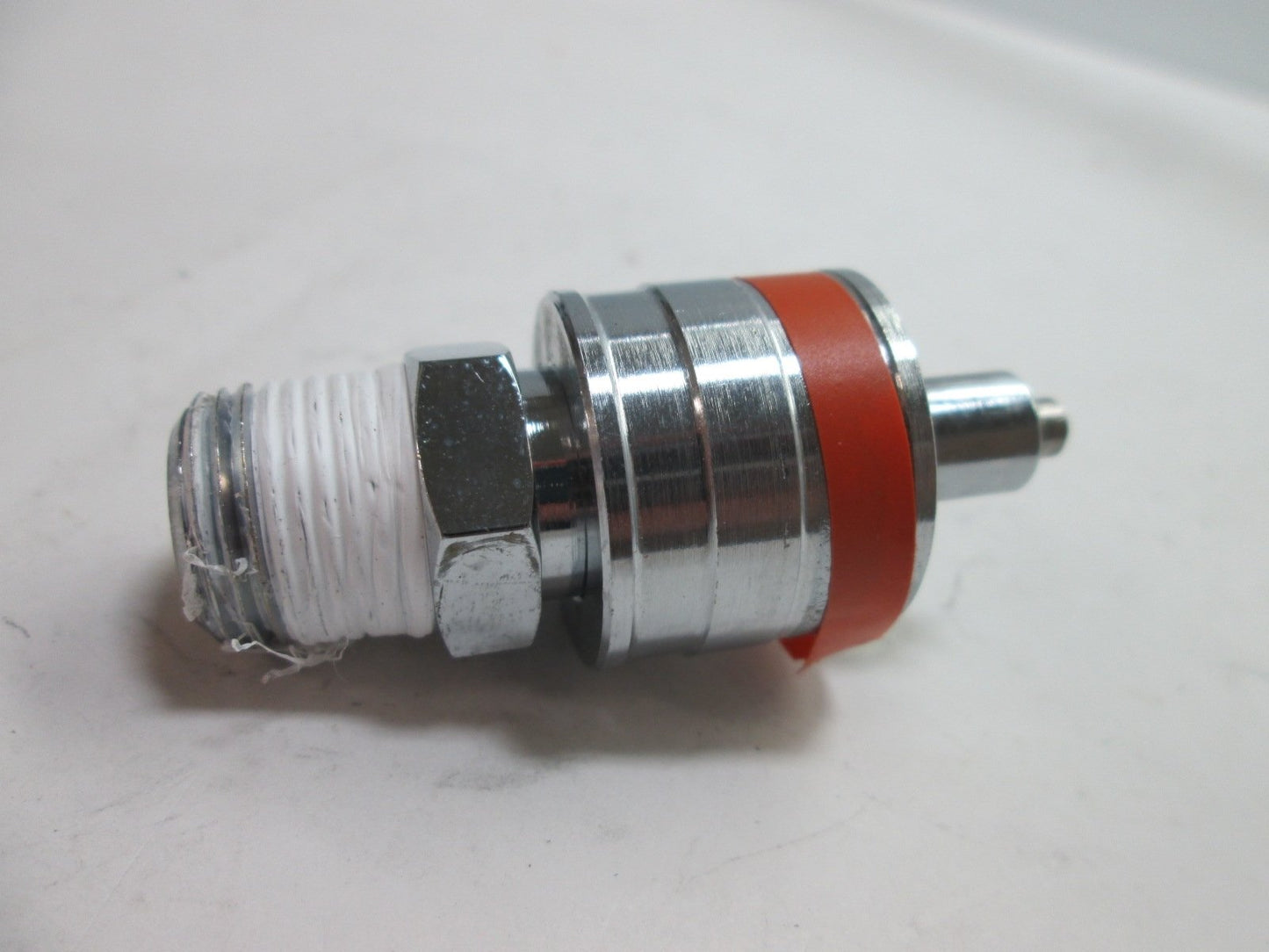 Used Swagelok QC6 Quick-Connect Coupler, Threads: 3/8" NPT Male, Key: K2-Orange